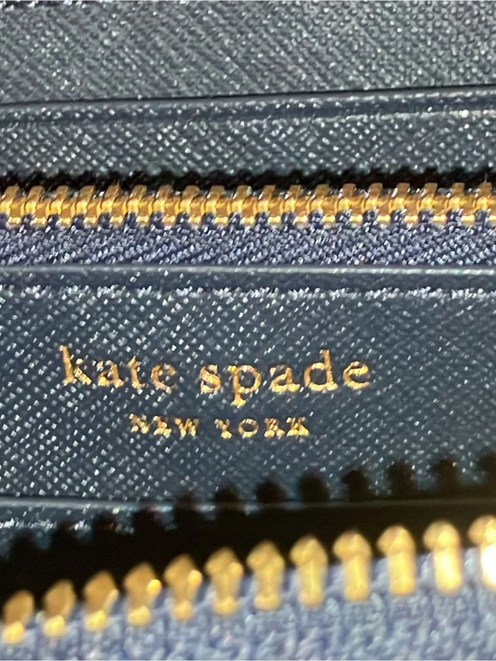 NWOT KATE SPADE SHAGGY EMBOSSED ZIP AROUND CONTINENTAL WALLET - NEVER USED